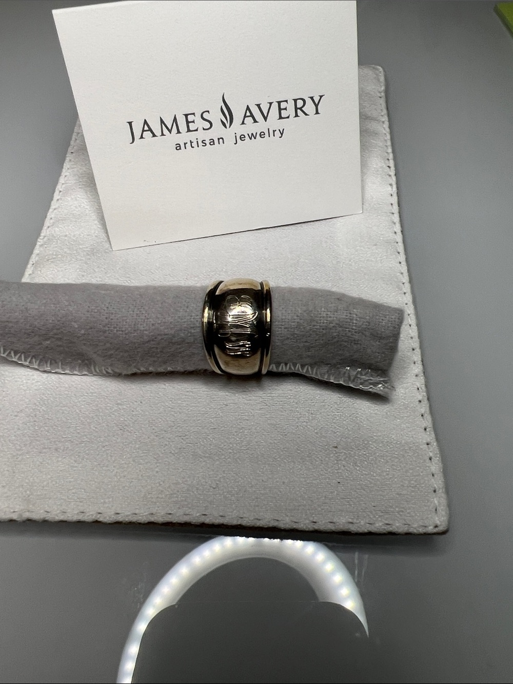 RETIRED James Avery Tapered Dome Signet Band Ring - Silver.